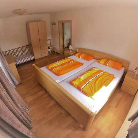 Ferienwohnung Haubner Neukieritzsch Екстер'єр фото